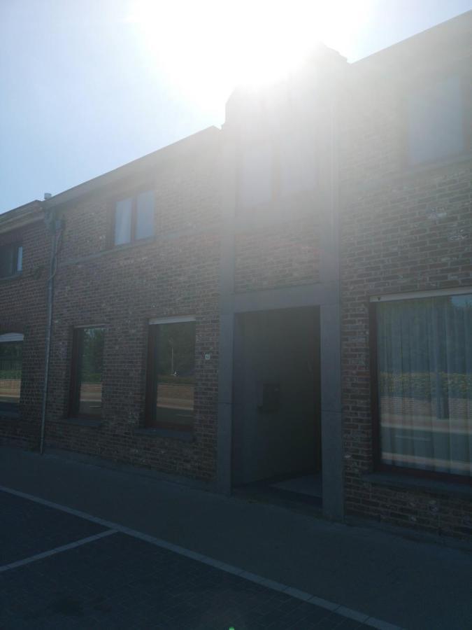 Pops Holiday Home Ypres Esterno foto